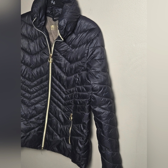 Michael Kors Quiet Luxury Elevated BasicPackable Puffer Coat, Small - Picture 3 of 6